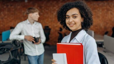 Is it Worth Being a Single Mother if I Haven't Found a Relationship